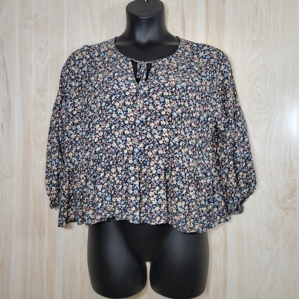 American Eagle Black Boho Floral Top Sz Med